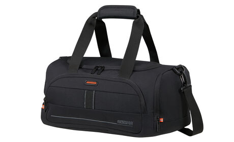 Política de equipaje de mano gratuito a bordo de Ryanair y Wizz Air