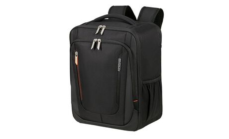 Política de equipaje de mano gratuito a bordo de Ryanair y Wizz Air