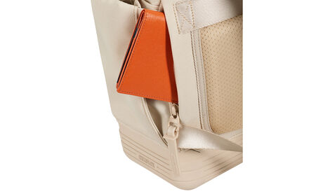 Compartimento trasero secreto