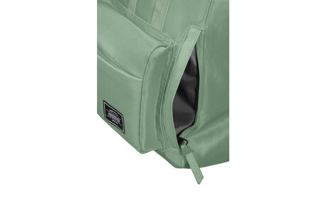 Side pocket