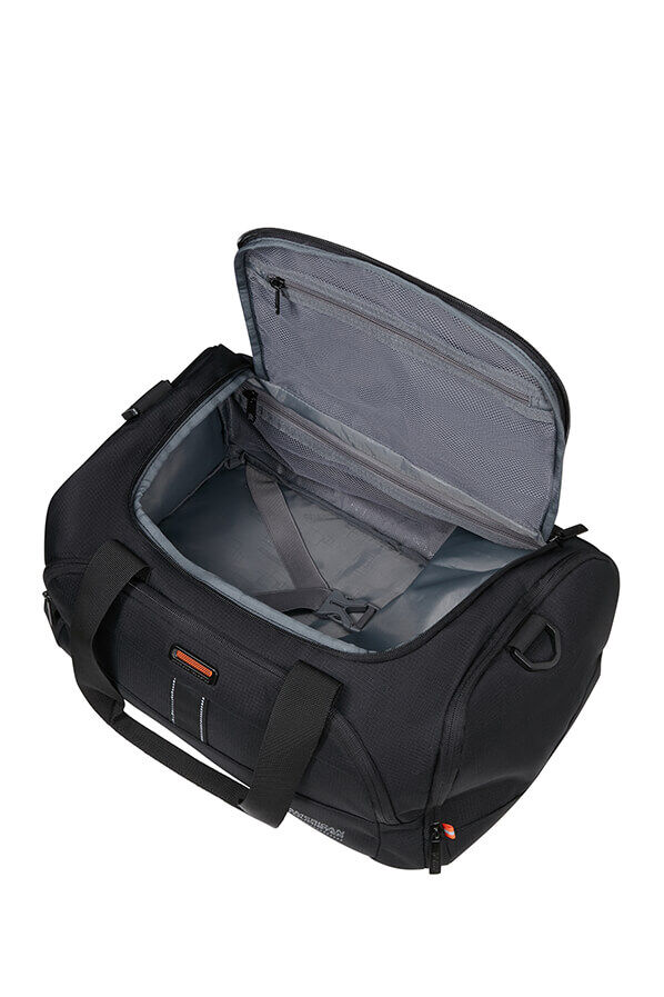 American Tourister At Work Nxt Cabin Duffle  Negro