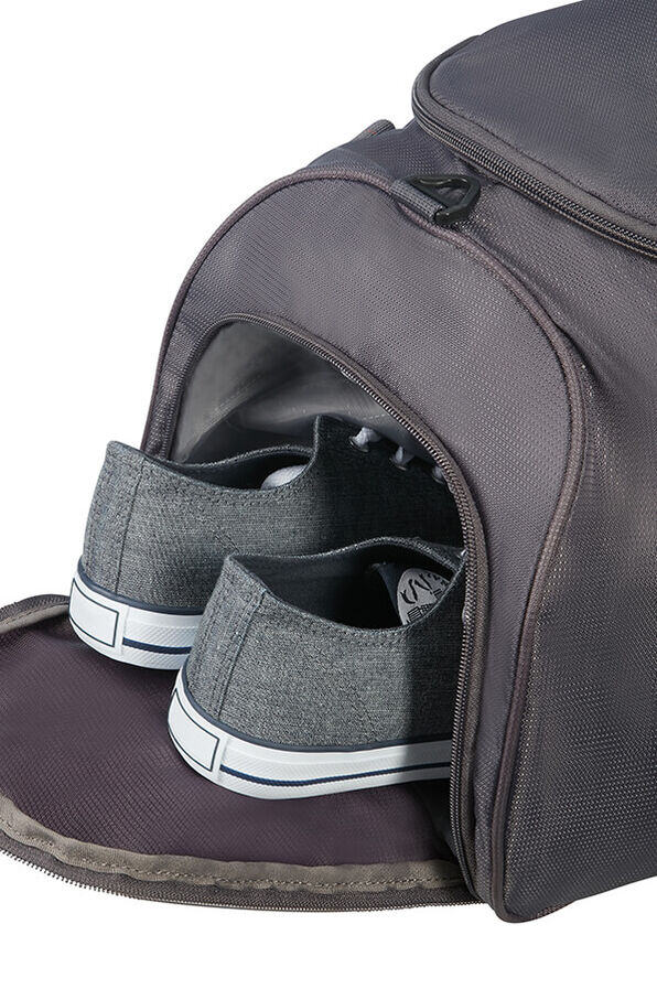 American Tourister Urban Groove Sportive Duffle Bag  Grey American Tourister Urban Groove Sportive Duffle Bag  Grey