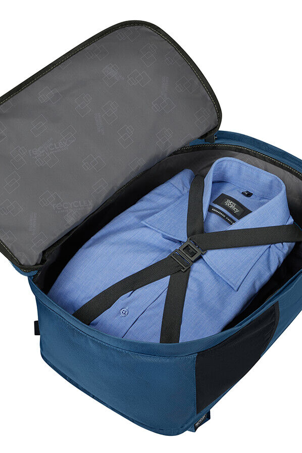 American Tourister Urban Track Cabin Backpack  Combat Navy American Tourister Urban Track Cabin Backpack  Combat Navy