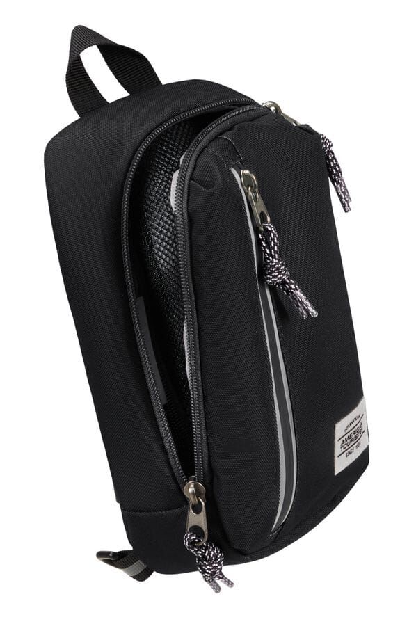 American Tourister Brightup Sling Bag Zip  Negro