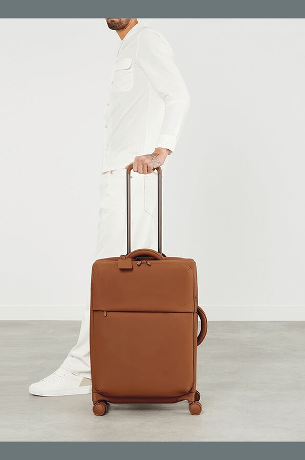 Lipault Lost In Berlin Medium Trip 2.0 63cm  Nutsy Nut Lipault Lost In Berlin Medium Trip 2.0 63cm  Nutsy Nut