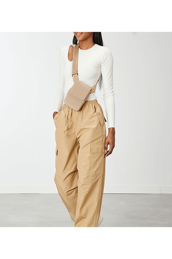 Lipault Lost In Berlin Crossover - Travel Case  Iced Latte Lipault Lost In Berlin Crossover - Travel Case  Iced Latte