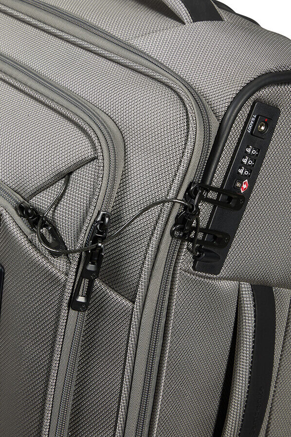 Samsonite Respark Spinner 55/20 Strict 55cm  Sand Storm