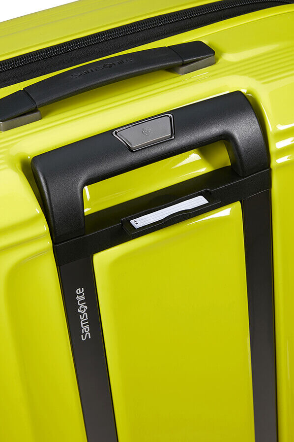 Samsonite Nuon Spinner Expandable 69cm  Metallic Lime Samsonite Nuon Spinner Expandable 69cm  Metallic Lime