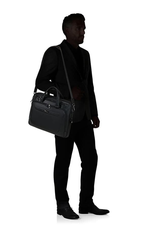 Pro-Dlx Leather Malet&iacute;n 15.6"