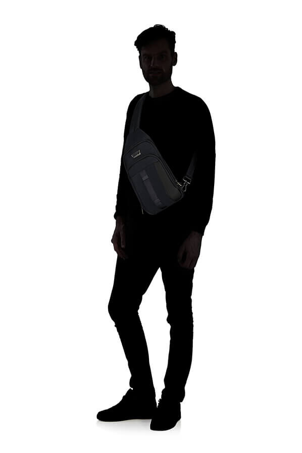 Samsonite Urban-Eye Sling Bag M  Black Samsonite Urban-Eye Sling Bag M  Black