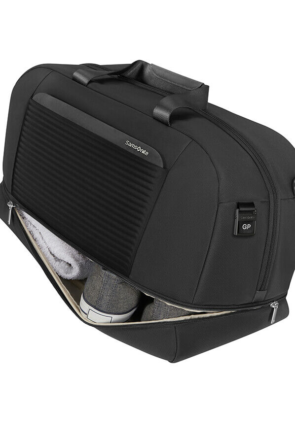 Samsonite Paralux Weekender Duffle  Black Samsonite Paralux Weekender Duffle  Black