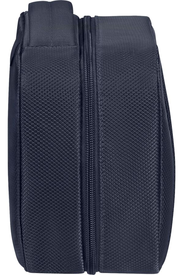 Samsonite Respark Toilet Kit Weekender  Midnight Blue Samsonite Respark Toilet Kit Weekender  Midnight Blue
