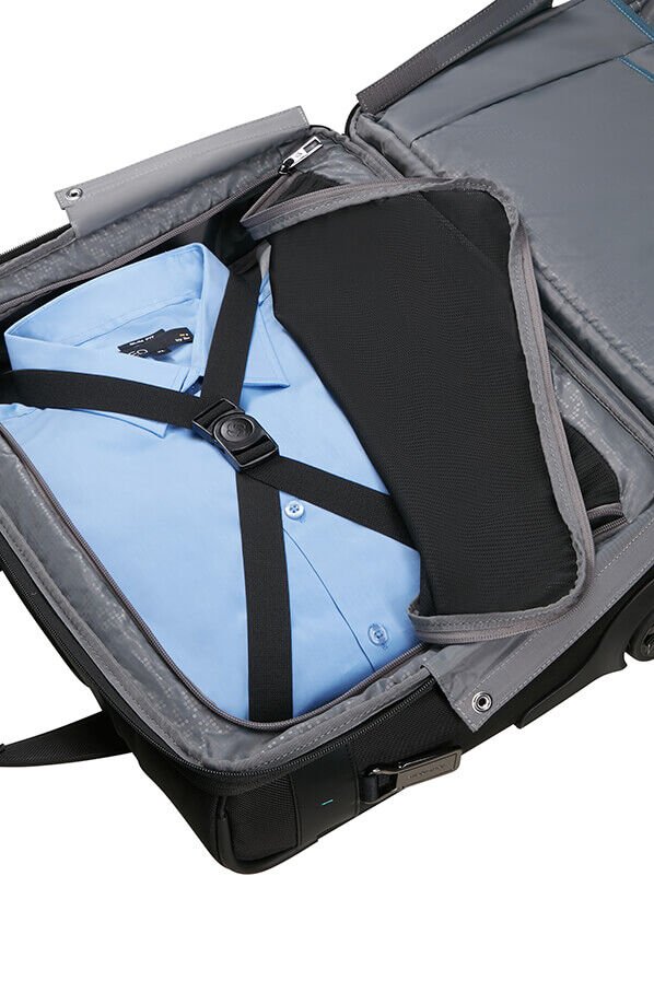 Samsonite Spectrolite 4.0 Rolling Tote Expandable 15.6'  Black Samsonite Spectrolite 4.0 Rolling Tote Expandable 15.6'  Black