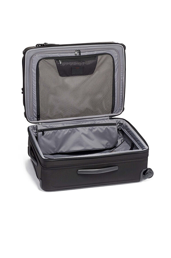 TUMI Alpha 3 ST EXP 4 WHL P/C Black TUMI Alpha 3 ST EXP 4 WHL P/C Black