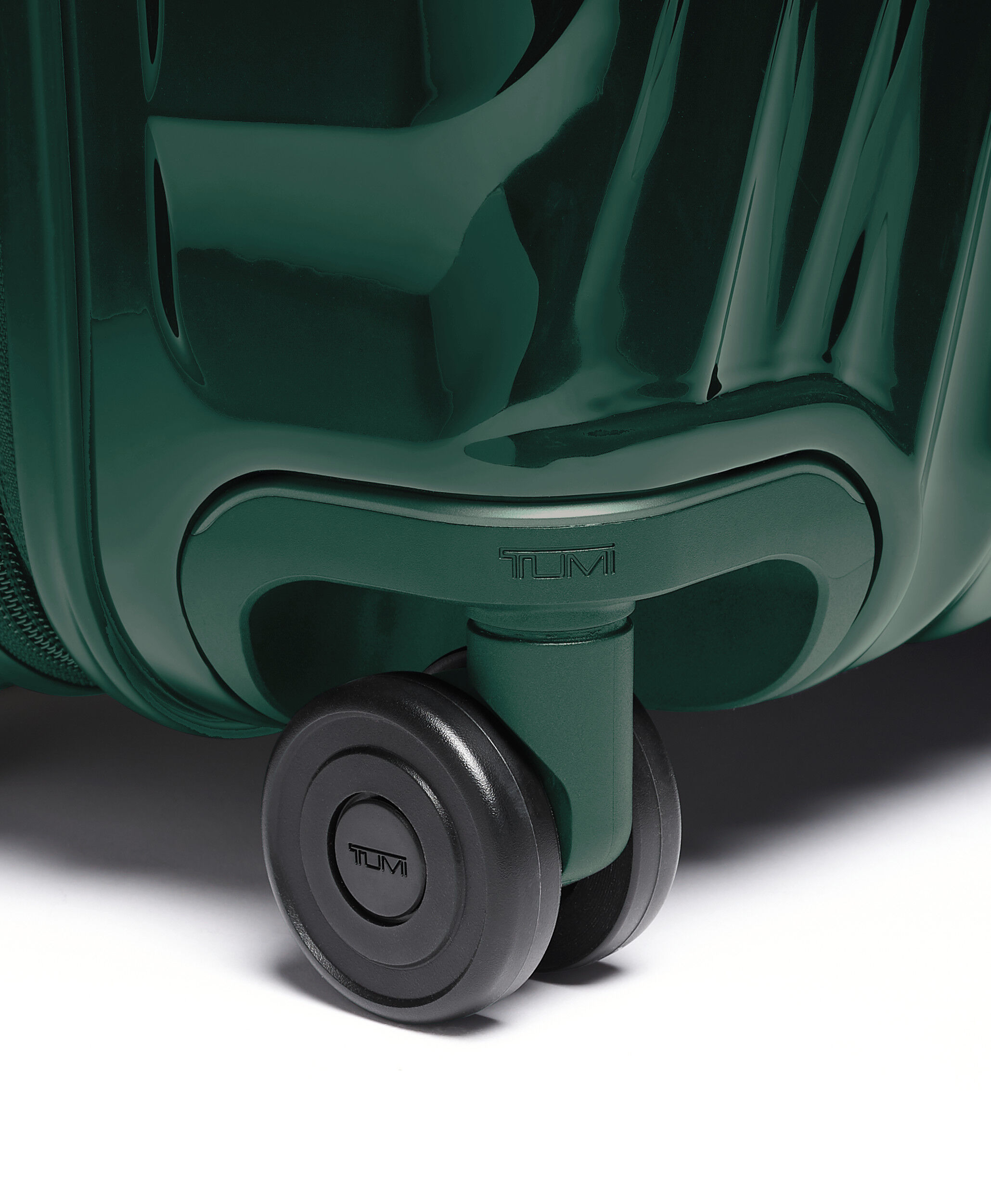 19 Degree Spinner (4 wheels) 66 cm