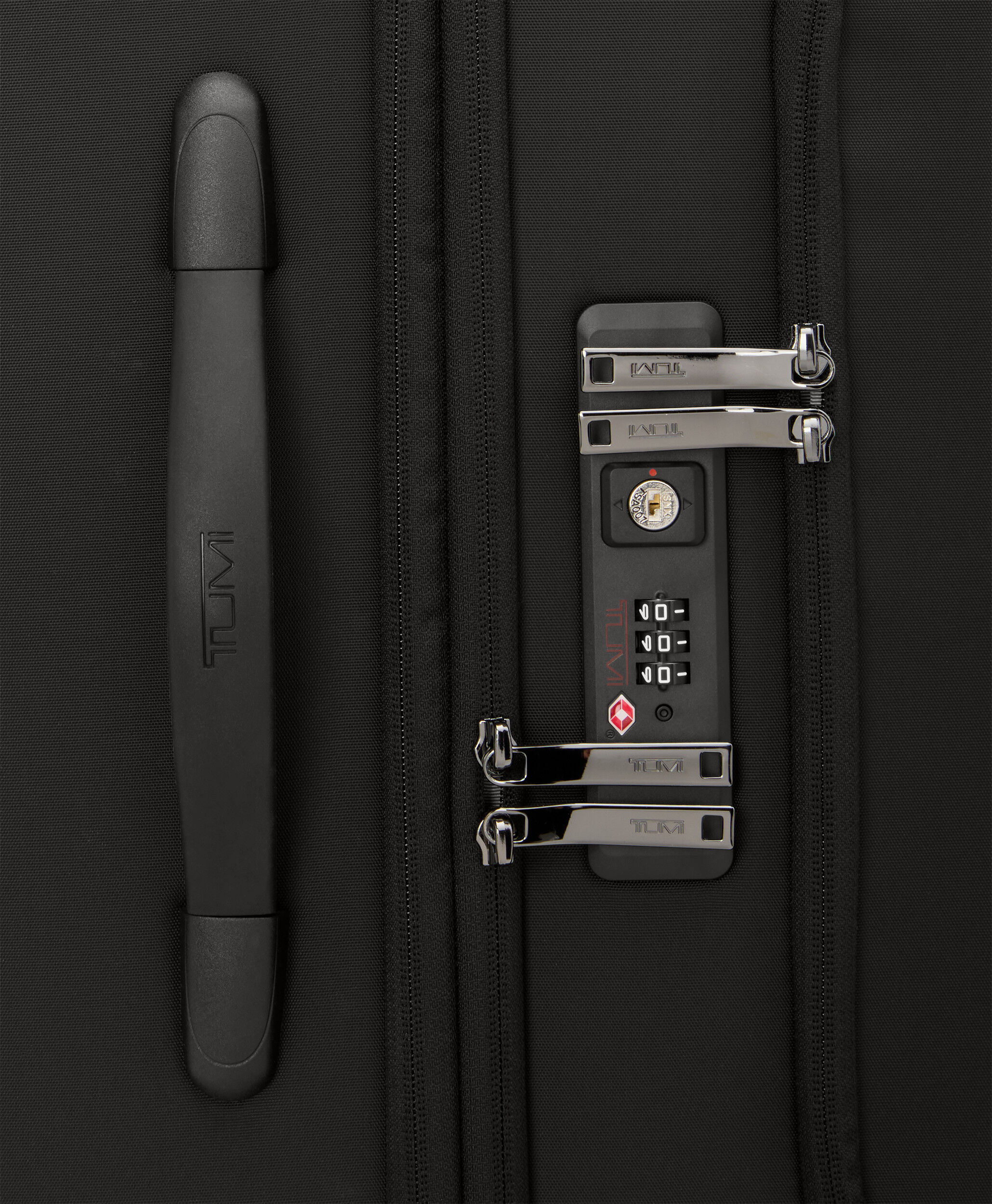 TUMI Maleta expandible Short Trip L&eacute;ger 66 cm